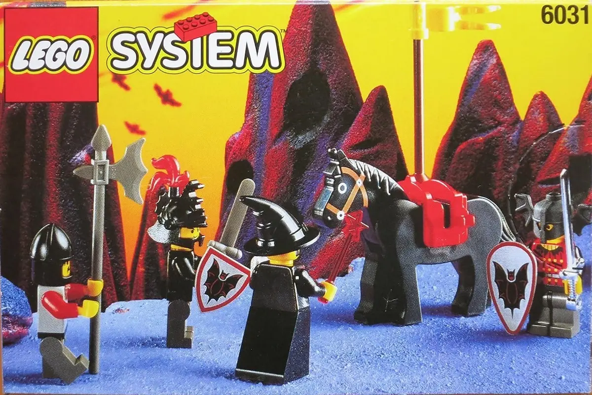 LEGO Castle 6031 Fright Force set, image 2