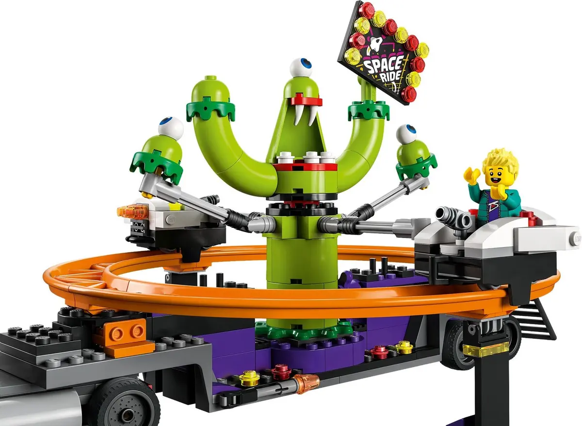 LEGO City 60313 Space Ride Amusement Truck set, image 5