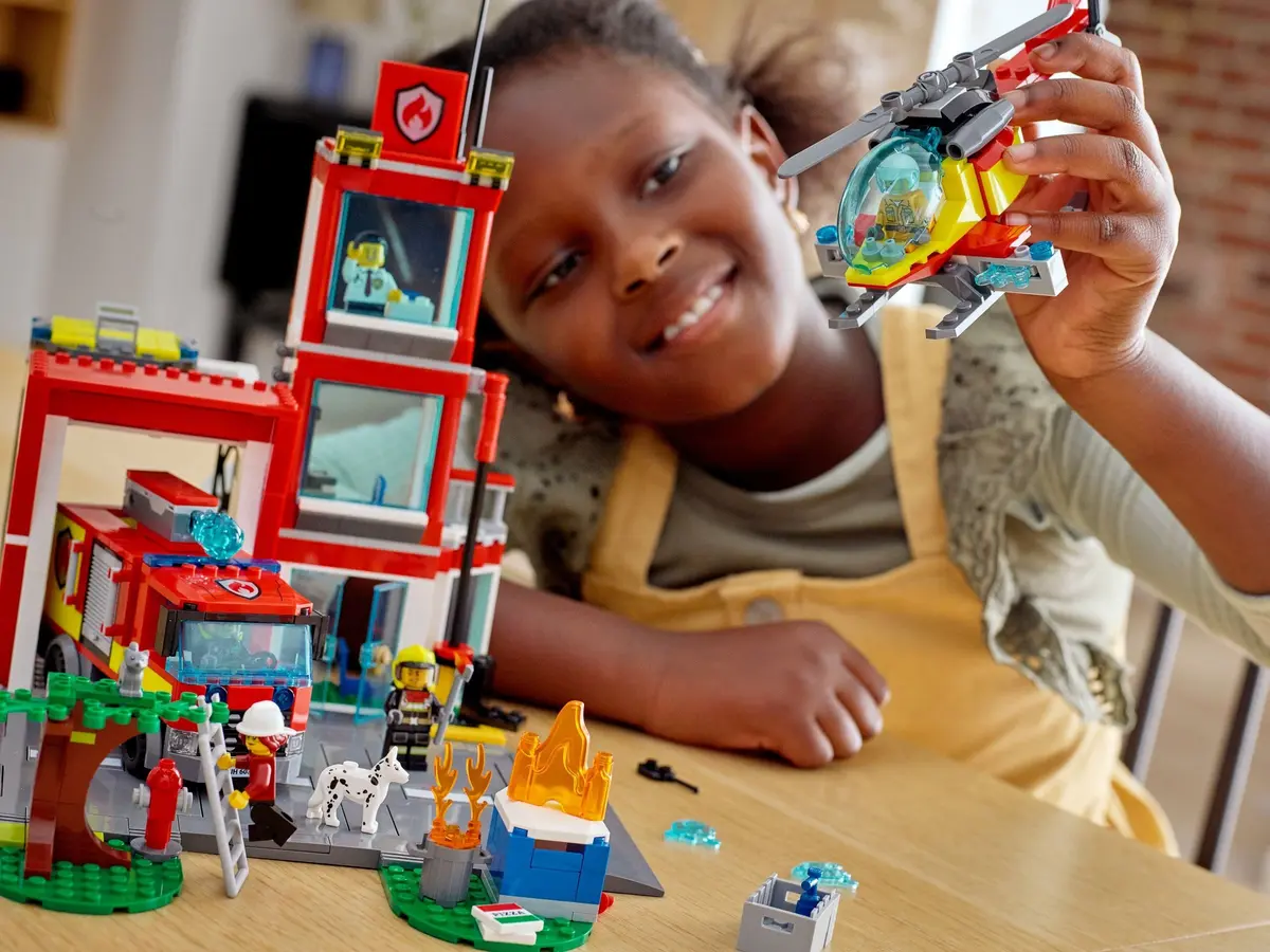 LEGO City 60320 Fire Station set, image 3