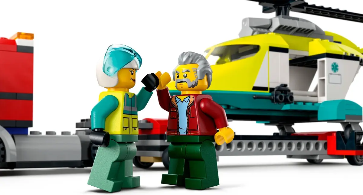 LEGO City 60343 Rescue Helicopter Transporter set, image 5