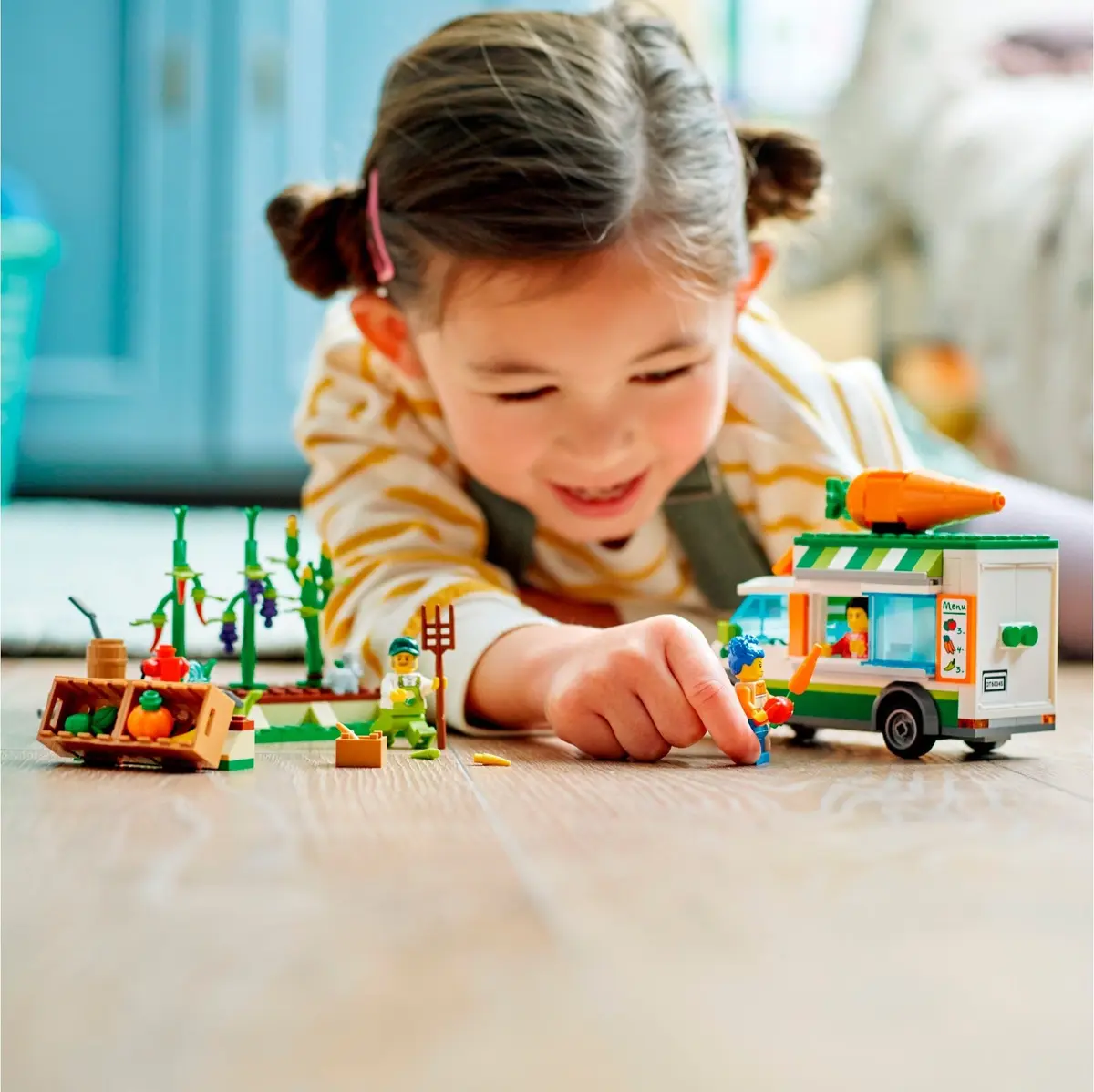 LEGO City 60345 Farmers Market Van set, image 9
