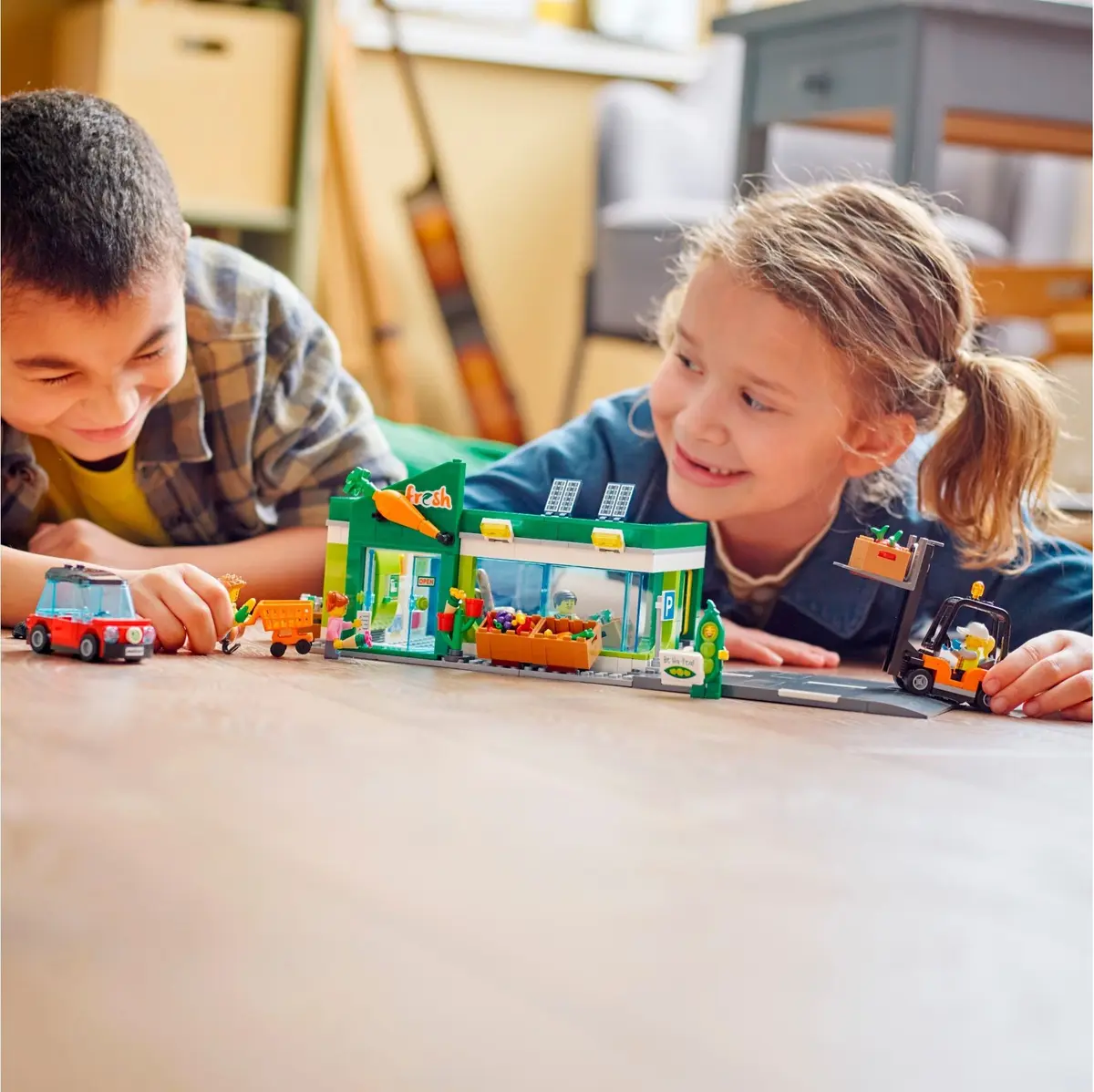 LEGO City 60347 Grocery Store set, image 10