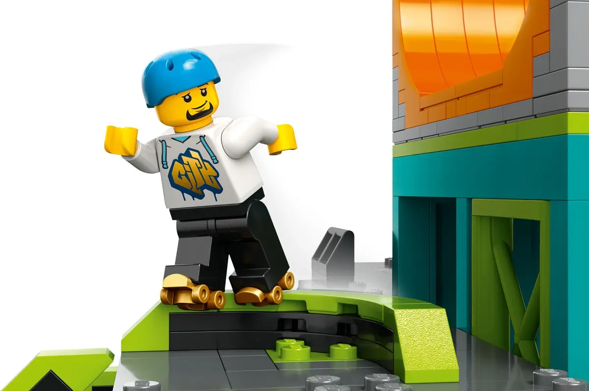 LEGO City 60364 Street Skate Park set, image 6