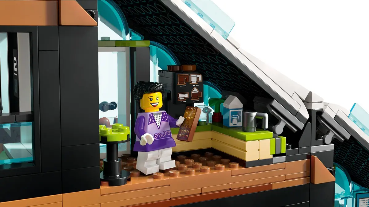 LEGO City 60366 Ski and Climbing Centre set, image 9