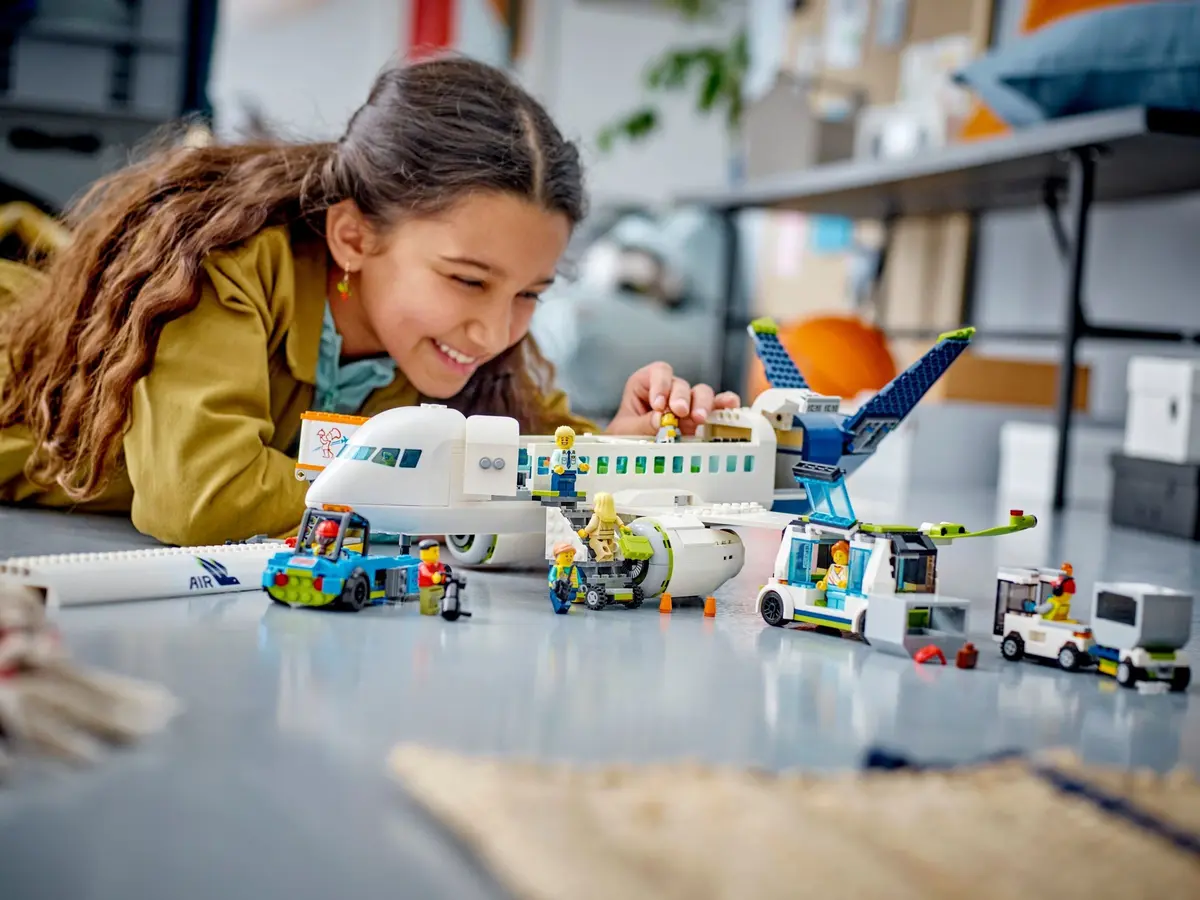 LEGO City 60367 Passenger Airplane set, image 4
