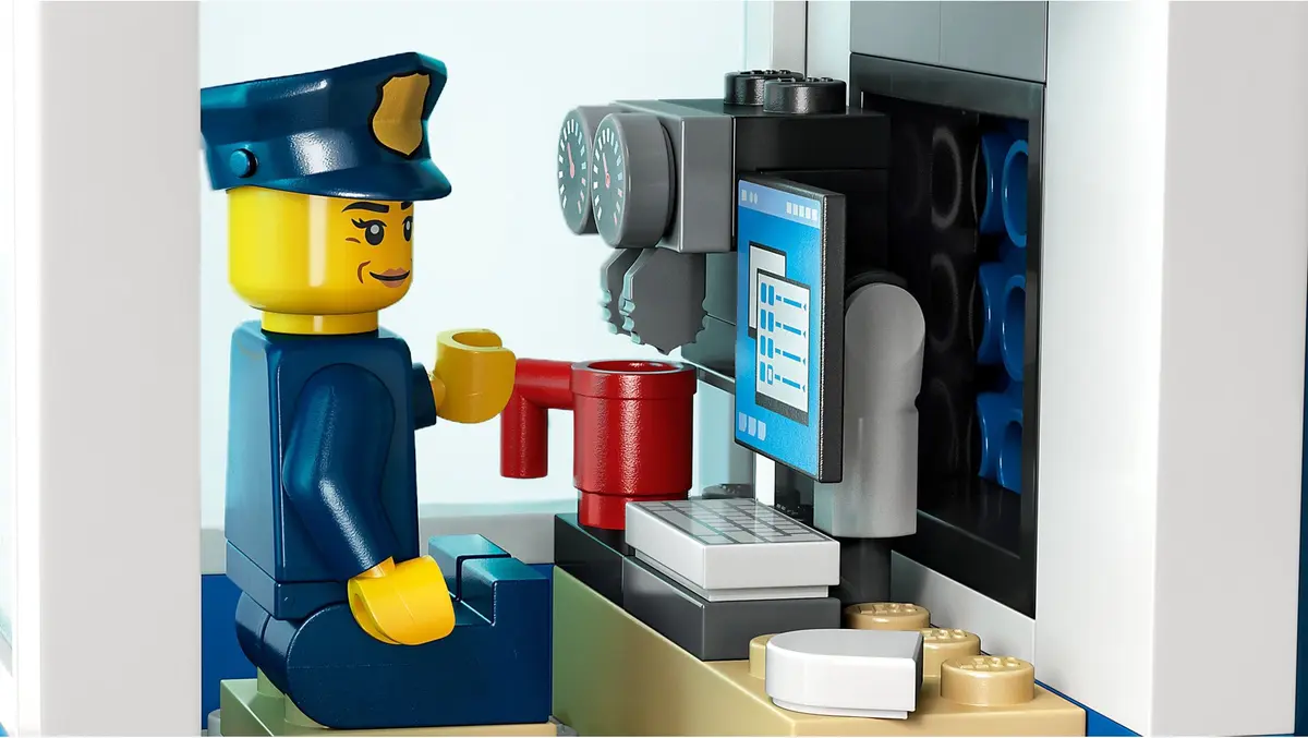 LEGO City 60372 Police Training Academy set, image 9