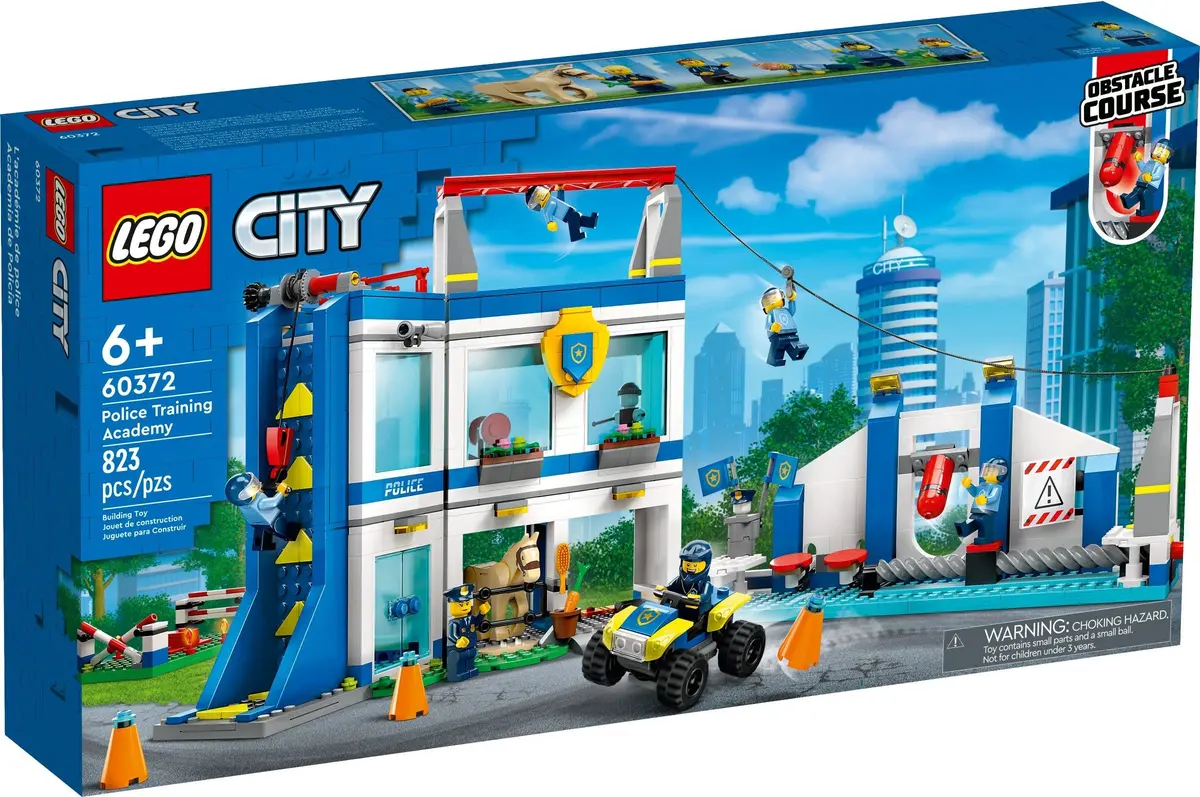 LEGO City 60372 Police Training Academy set, image 2