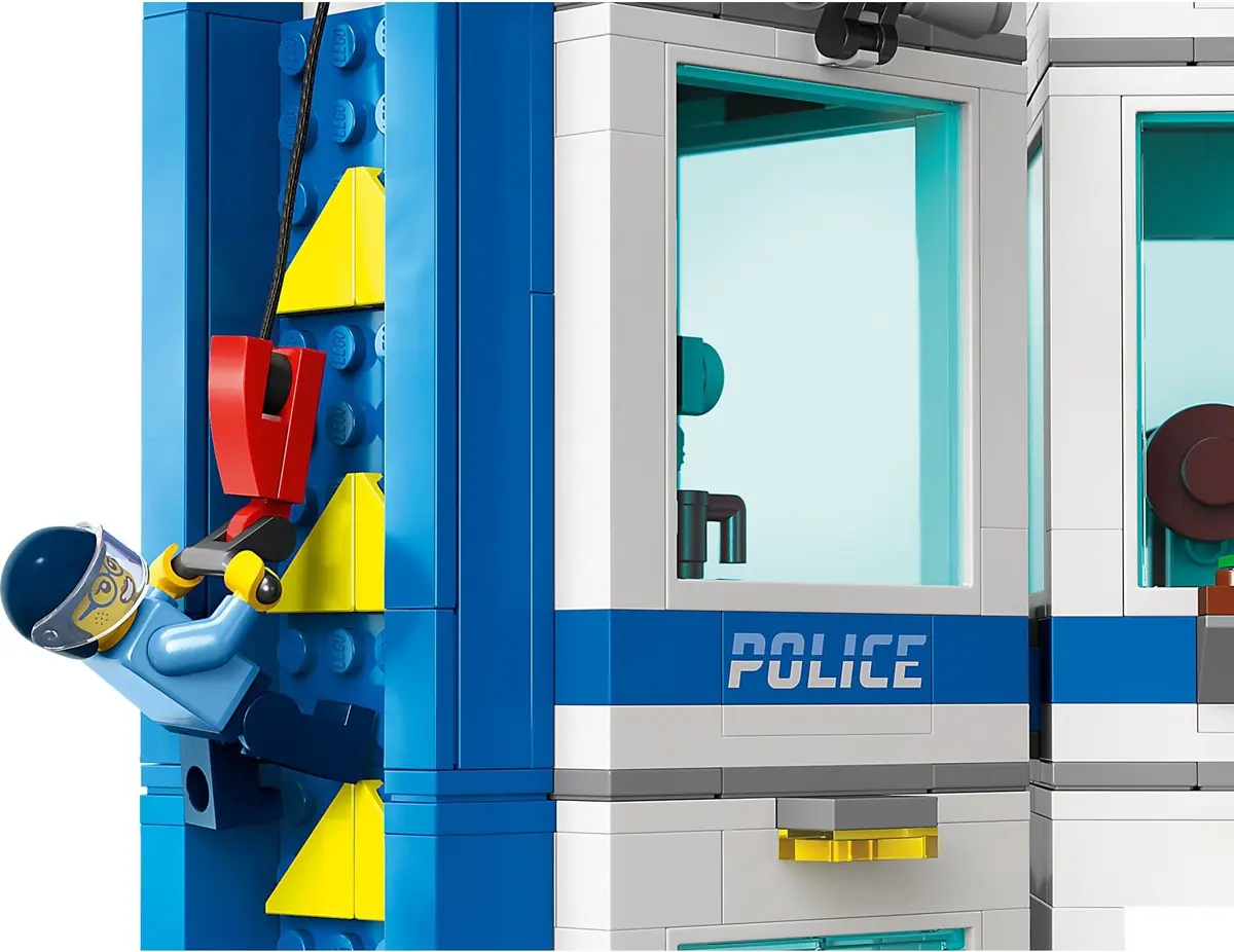 LEGO City 60372 Police Training Academy set, image 11