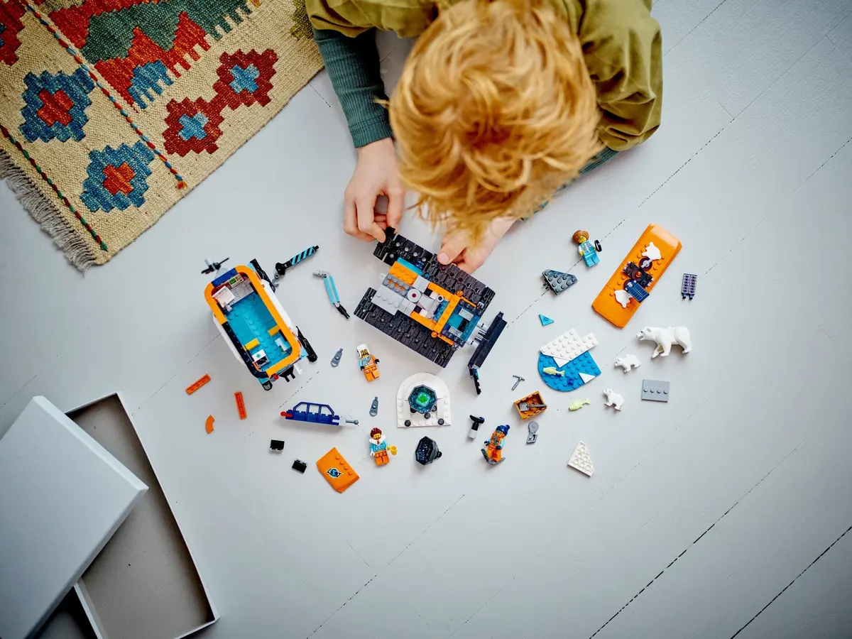 LEGO City 60378 Arctic Explorer Truck and Mobile Lab set, image 9