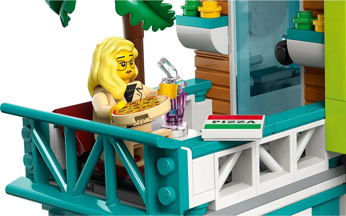 LEGO City 60380 Downtown set, image 11