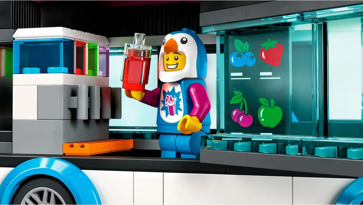 LEGO City 60384 Penguin Slushy Van set, image 7