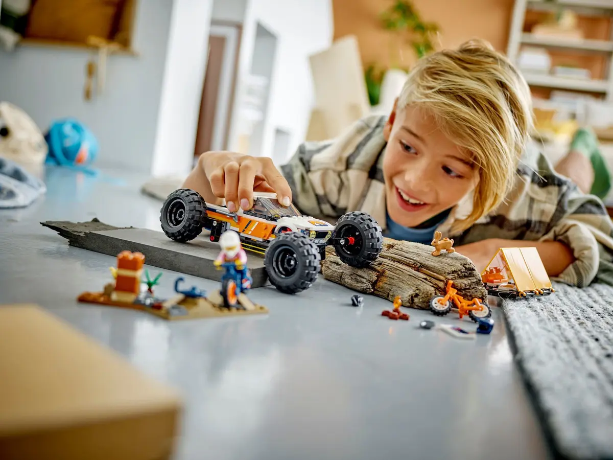 LEGO City 60387 4x4 Off-Roader Adventures set, image 3