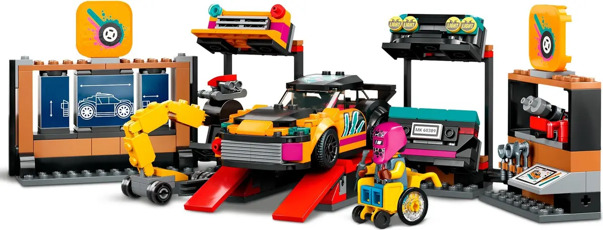 LEGO City 60389 Custom Car Garage set, image 4