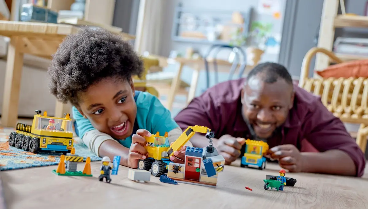 LEGO City 60391 Construction Trucks and Wrecking Ball Crane set, image 8