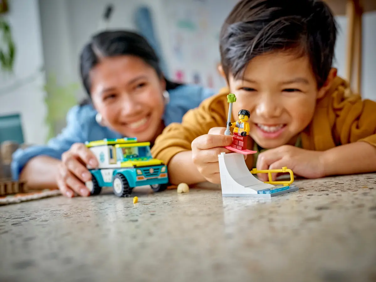 LEGO City 60403 Emergency Ambulance set, image 7