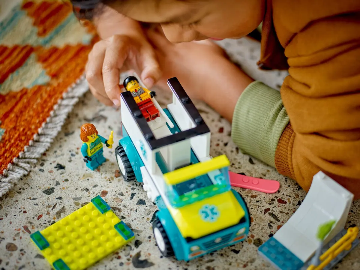 LEGO City 60403 Emergency Ambulance set, image 8