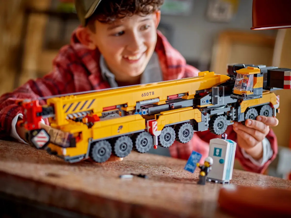 LEGO City 60409 Mobile Construction Crane set, image 10