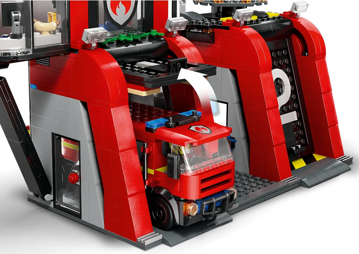 LEGO City 60414 Fire Station with Fire Truck set, image 5
