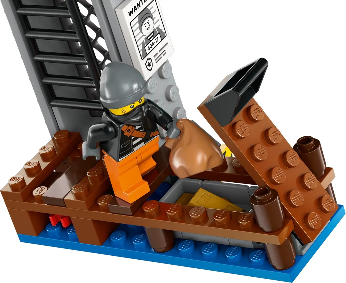 LEGO City 60417 Police Speedboat and Crooks' Hideout set, image 5