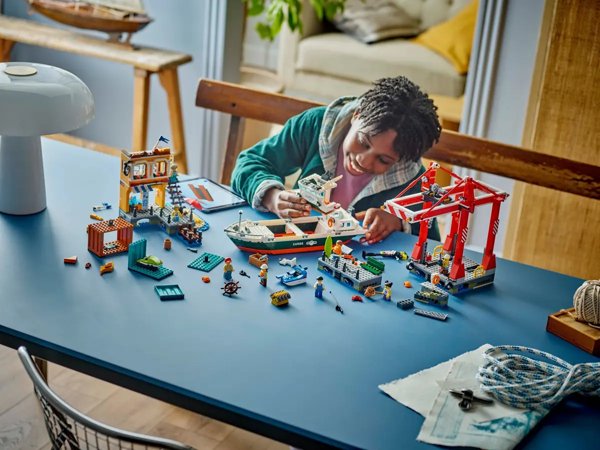 LEGO City 60422 Harbour set, image 11