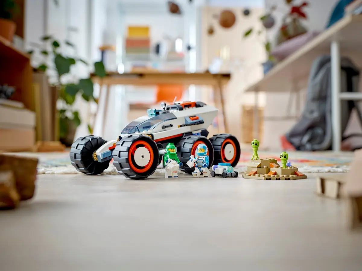 LEGO City 60431 Space Explorer Rover and Alien Life set, image 9