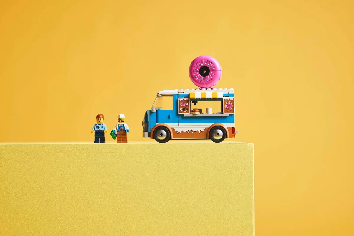 LEGO City 60452 Donut Truck set, image 6