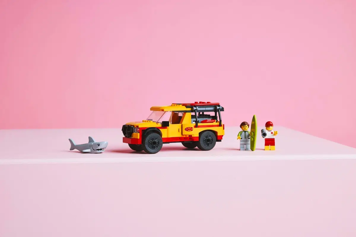 LEGO City 60453 Lifeguard Truck set, image 6