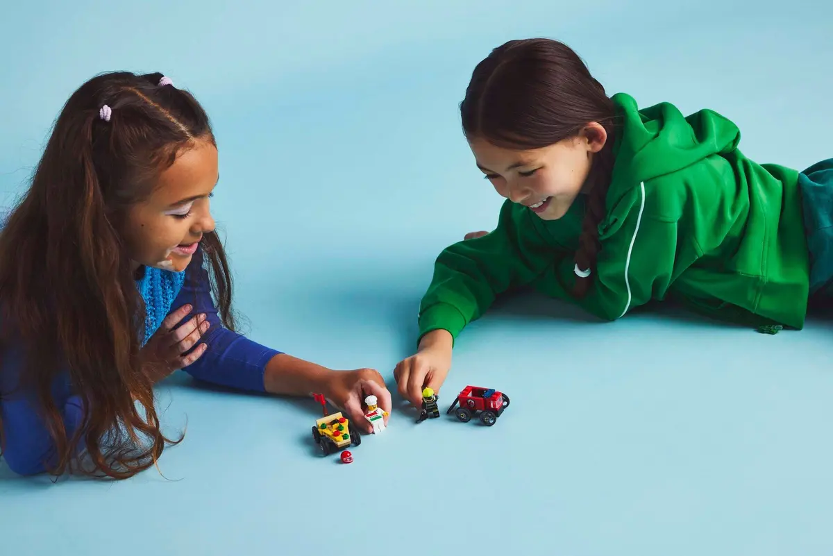 LEGO City 60458 Pizza vs. Fire Truck Race Car Pack set, image 6