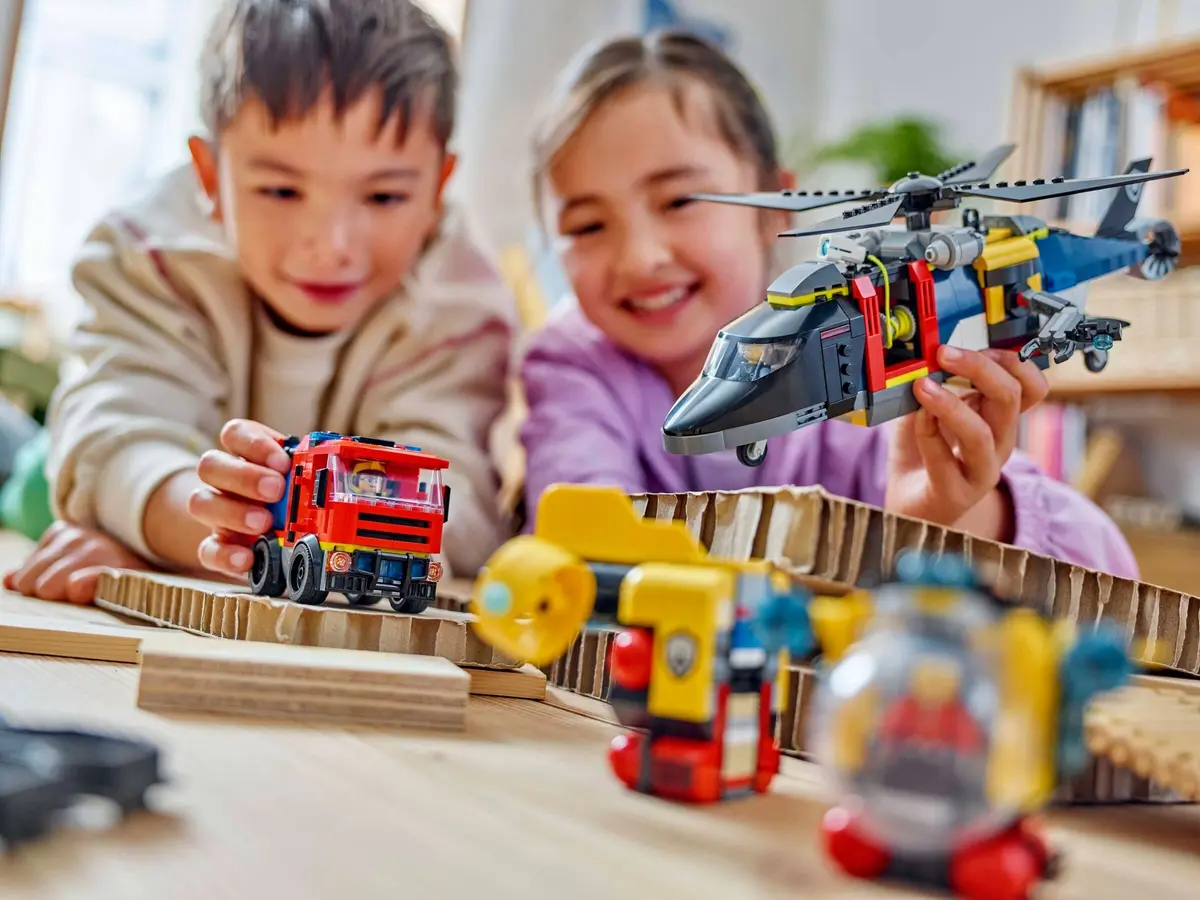 LEGO City 60462 Helicopter, Fire Truck & Submarine Remix set, image 4