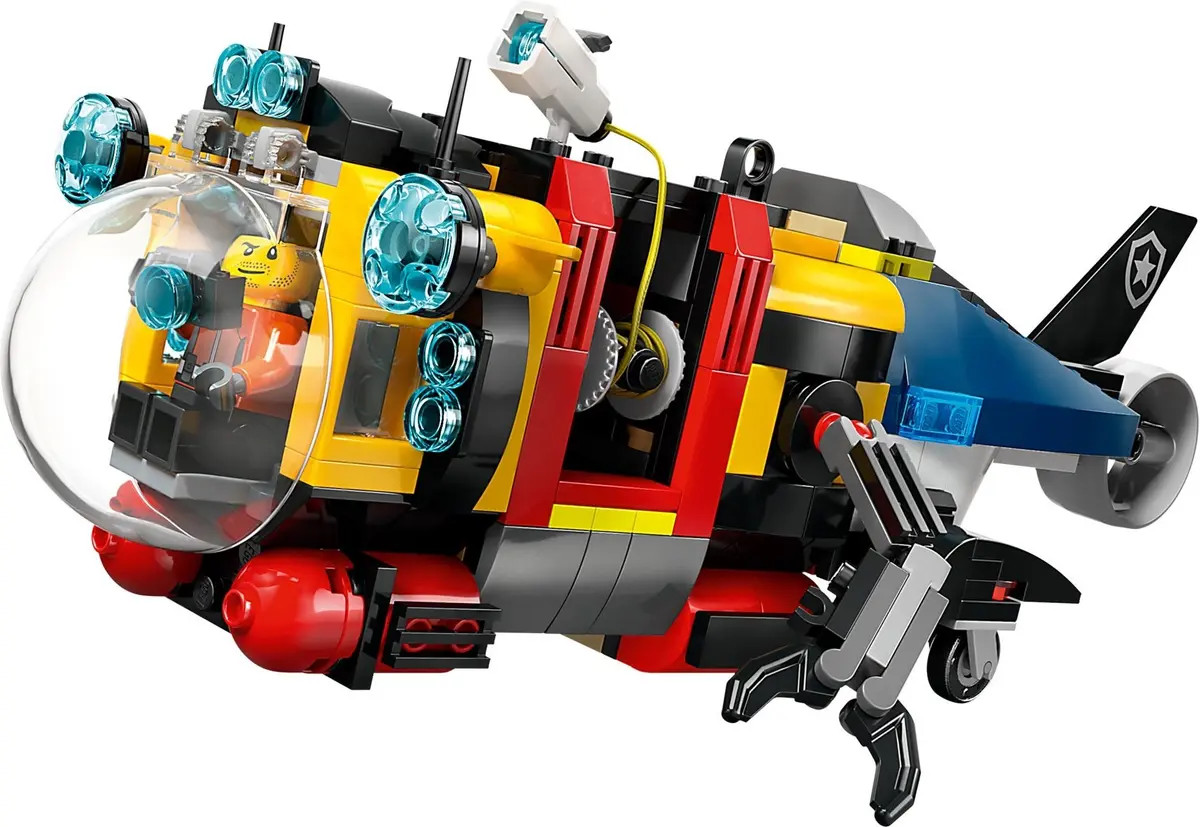 LEGO City 60462 Helicopter, Fire Truck & Submarine Remix set, image 11