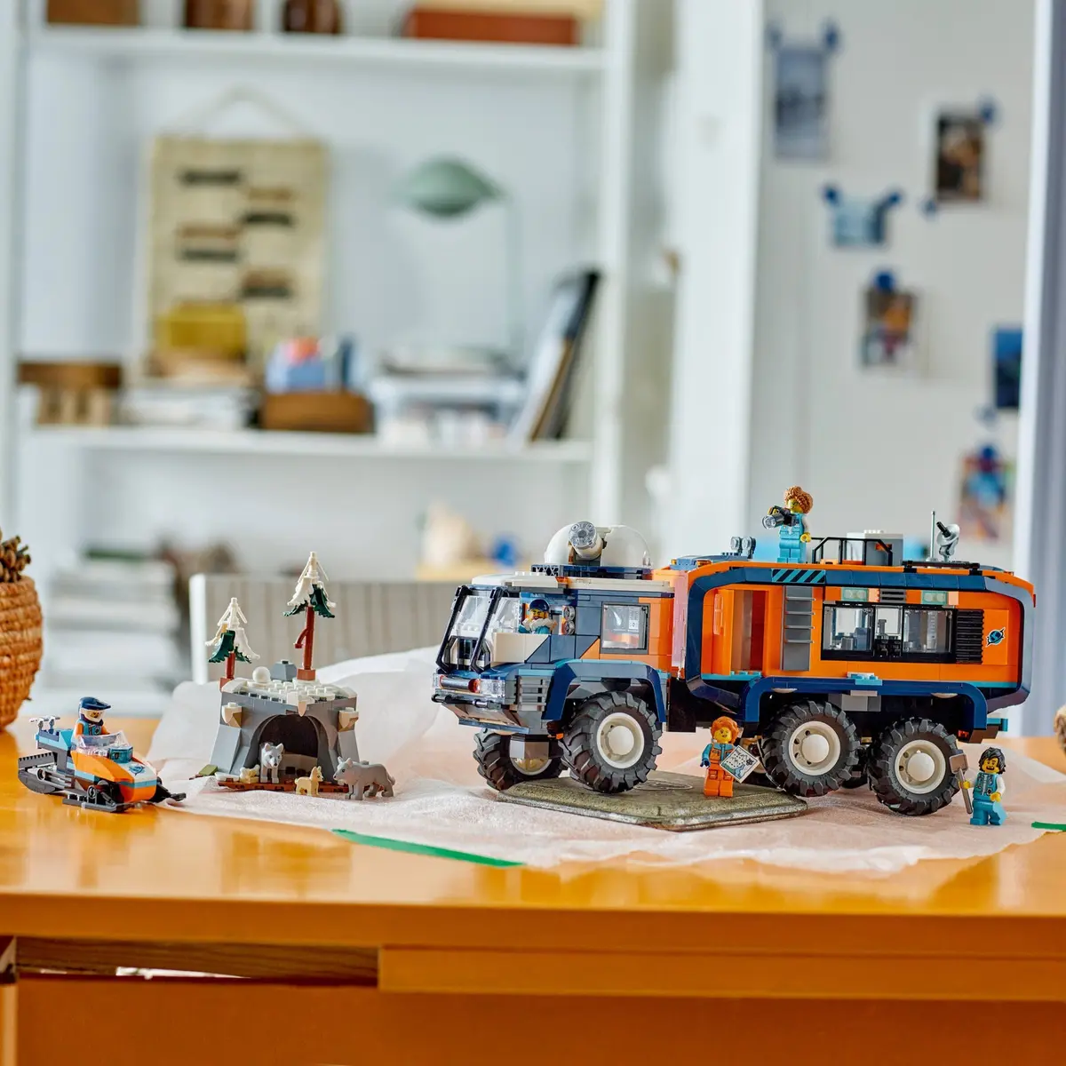 LEGO City 60471 Arctic Truck set, image 7