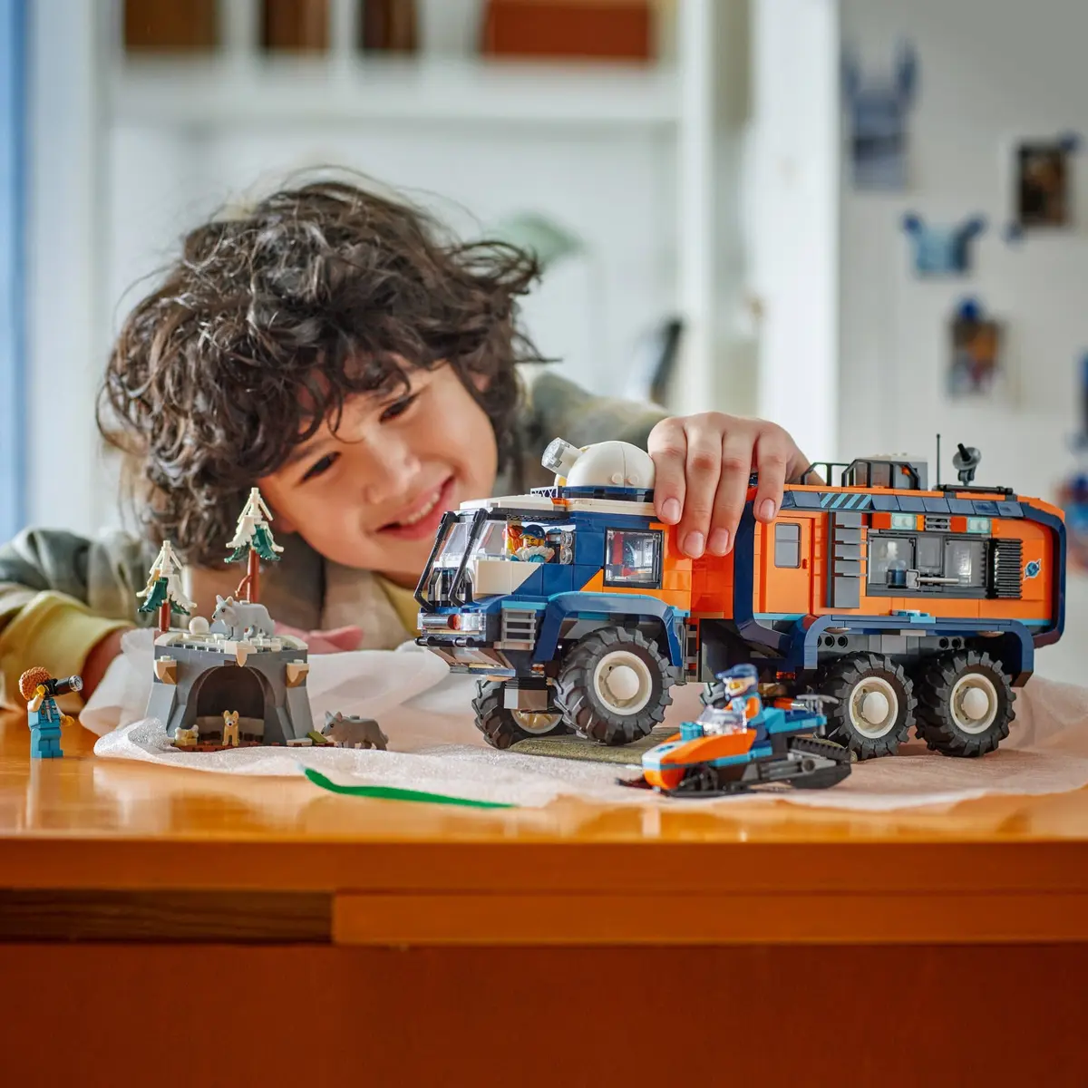 LEGO City 60471 Arctic Truck set, image 6