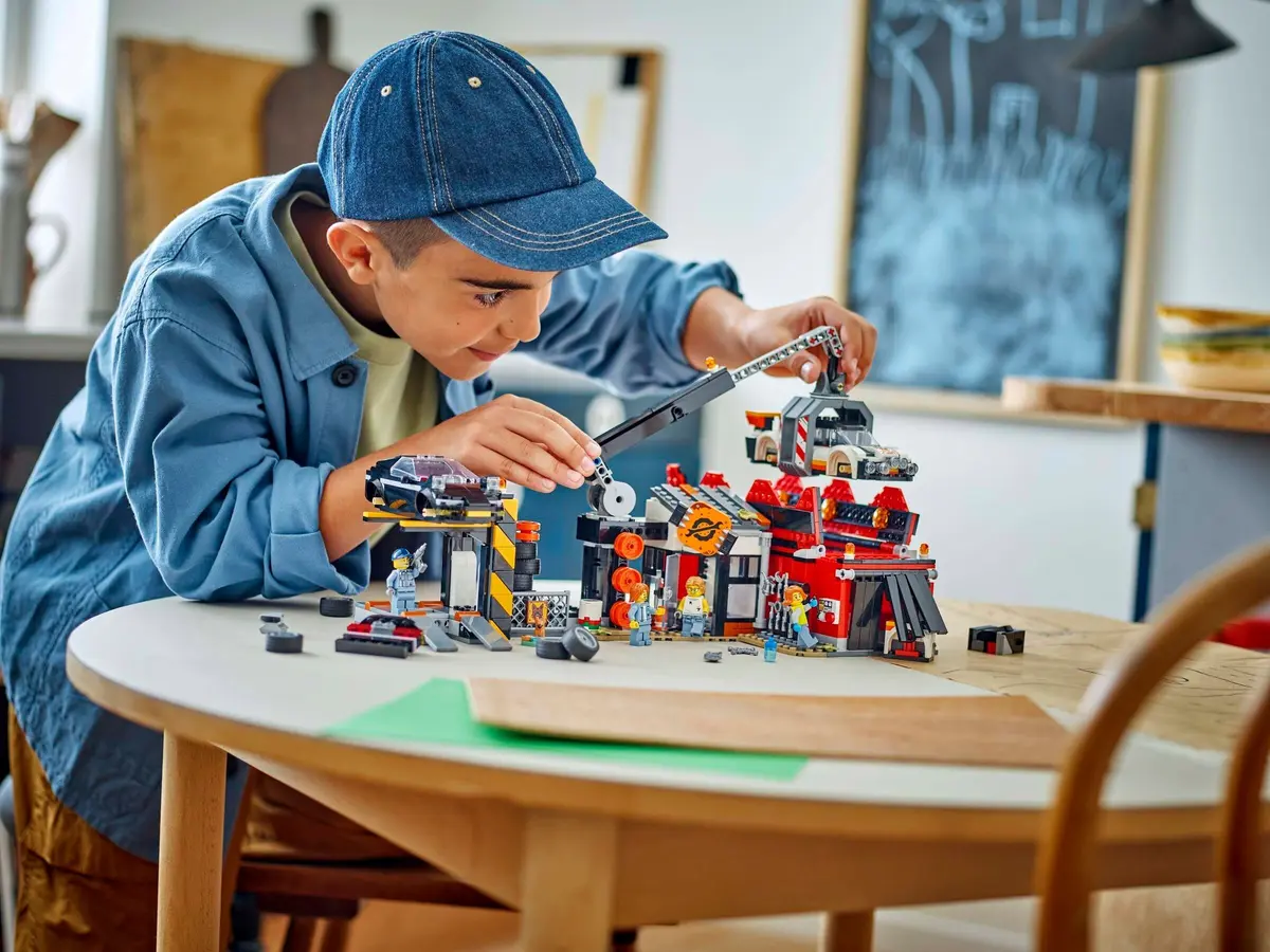 LEGO City 60472 Scrapyard set, image 6