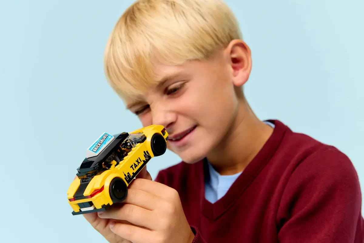 LEGO City 60487 Yellow Taxi set, image 6