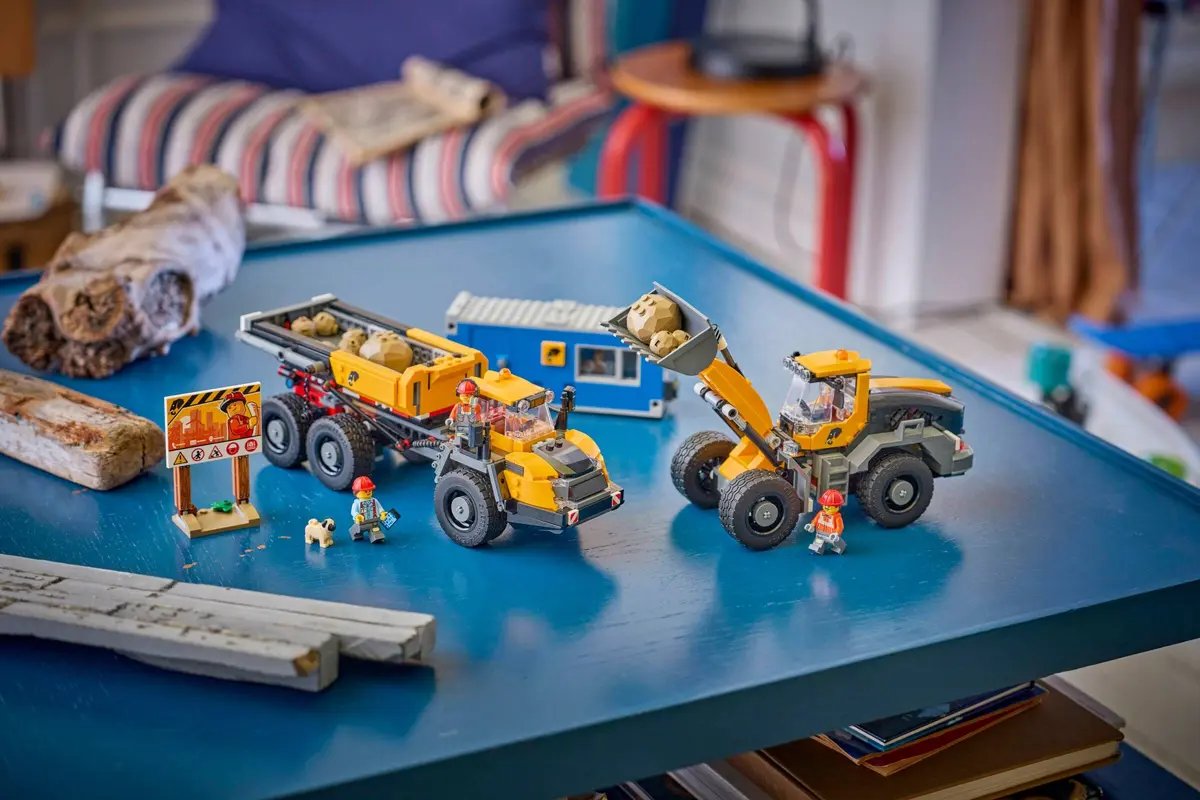 LEGO City 60494 Dump Truck & Front End Loader set, image 8