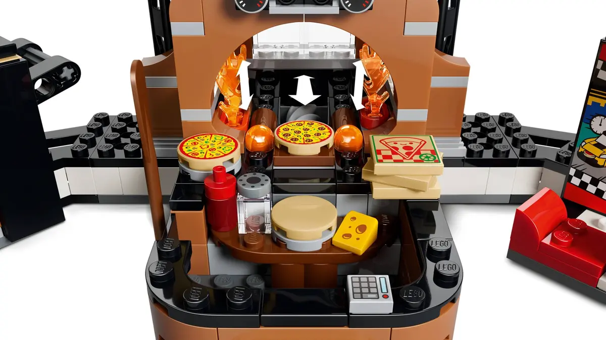 LEGO City 60496 Pizza Delivery Experience set, image 13
