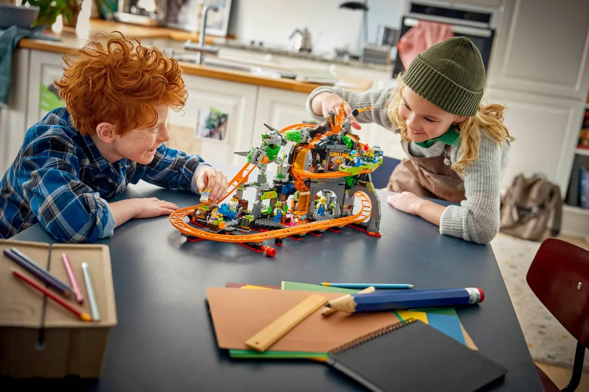 LEGO City 60501 Lava Land set, image 6