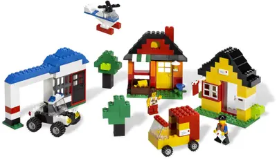 LEGO Bricks and More 6194 My LEGO Town set