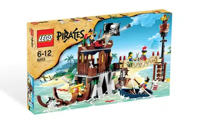 LEGO Pirates 6253 Shipwreck Hideout set, image 4
