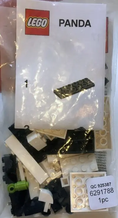 LEGO Promotional 6291788 Panda set, image 4