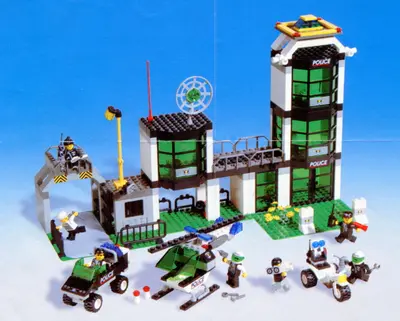 LEGO Town 6332 Command Post Central set