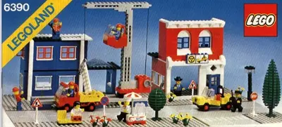 LEGO Town 6390 Main Street set