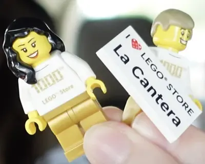 LEGO Promotional 6492251 San Antonio 1000th LEGO Store Minifigures set, image 3