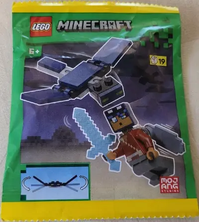 LEGO Minecraft 662501 Hero with Elytra and Phantom set