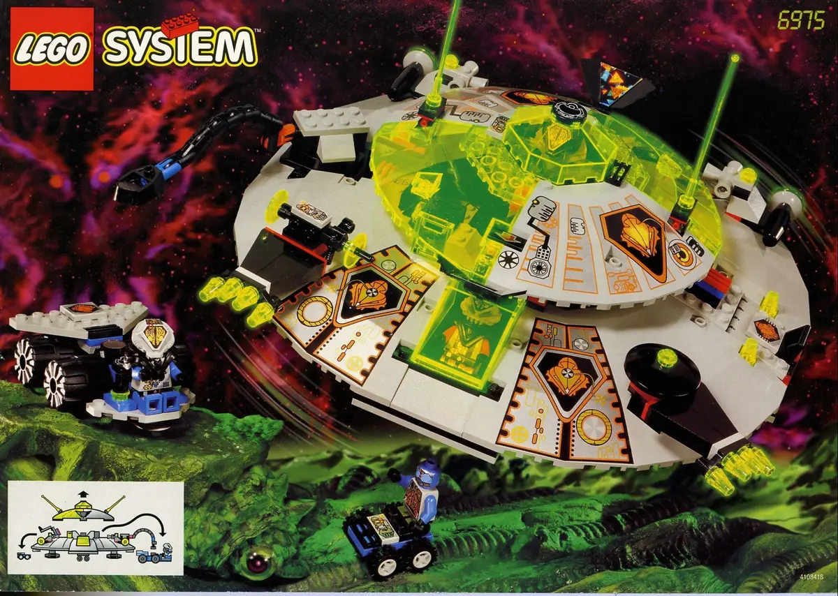 LEGO Space 6975 Alien Avenger set