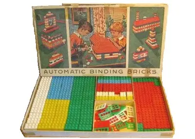 LEGO System 700 Automatic Binding Bricks set