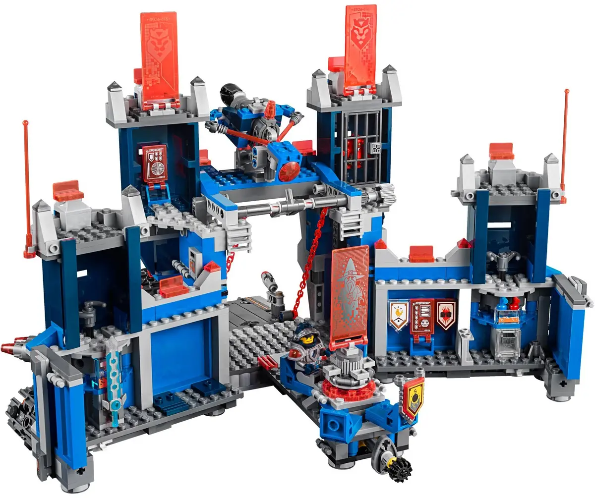 LEGO NEXO KNIGHTS 70317 The Fortrex set, image 11