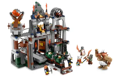 LEGO Castle 7036 Dwarves' Mine set, image 2