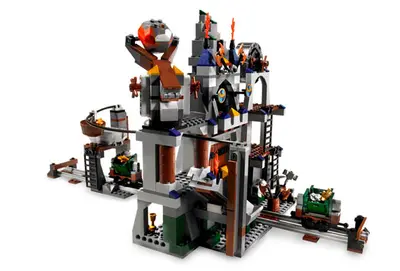 LEGO Castle 7036 Dwarves' Mine set, image 4