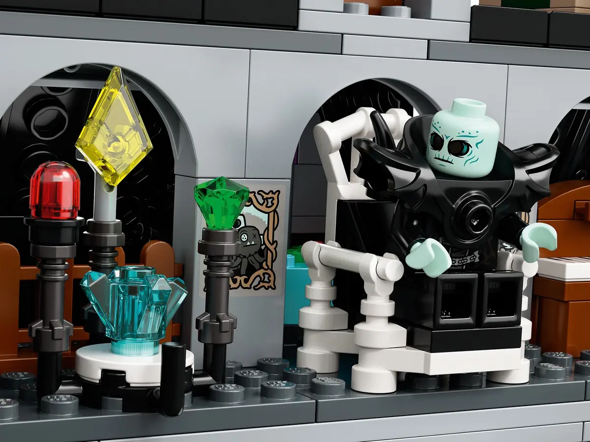 LEGO Hidden Side 70437 Mystery Castle set, image 14